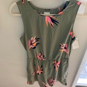 NWT Sleeveless Romper